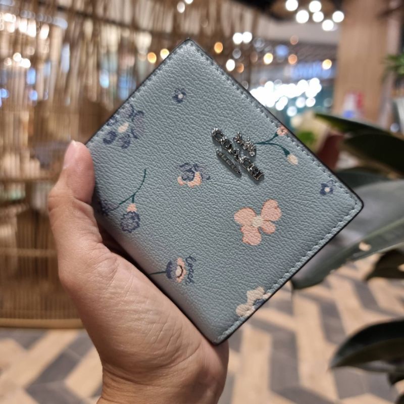 ส่งฟรี กระเป๋าสตางค์ ใบสั้น Coach แท้ สีฟ้า ลายดอก น่ารัก ผู้หญิง กระเป๋าเงิน