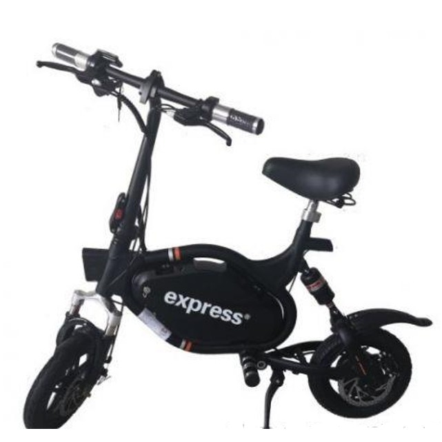 Express AM สกู๊ตเตอร์ไฟฟ้า UL2272 ได้รับการรับรอง 48v 10.4Ah