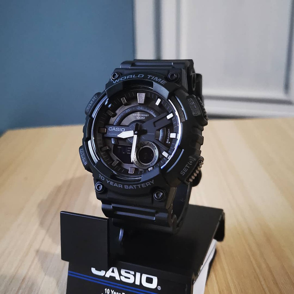 นาฬิกาคาสิโอ Casio ชายคลาสสิกย้อนยุคสีดำทองกันน้ำนาฬิกา AQ-S810W / AEQ-110W