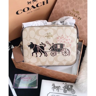 พร้อมส่ง กระเป๋า Coach กระเป๋าสะพายทรงกล่อง ขนาด กระเป๋า8นิ้ว crossbody คลอสบอดี้ bag โึ้ค้ช