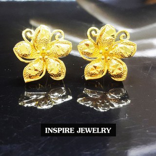 Inspire Jewelry ,ต่างหูทองปักก้านแบบติดหู ลายดอกไม้ตอกลายแบบร้านทอง ขนาด 1.5cm ทำลายงานปราณีต หุ้มเศษทองแท้24K