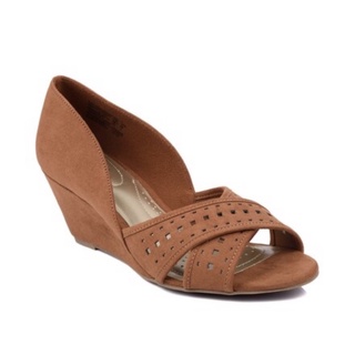 รองเท้าแบรนด์ payless เบอร์ 38.5