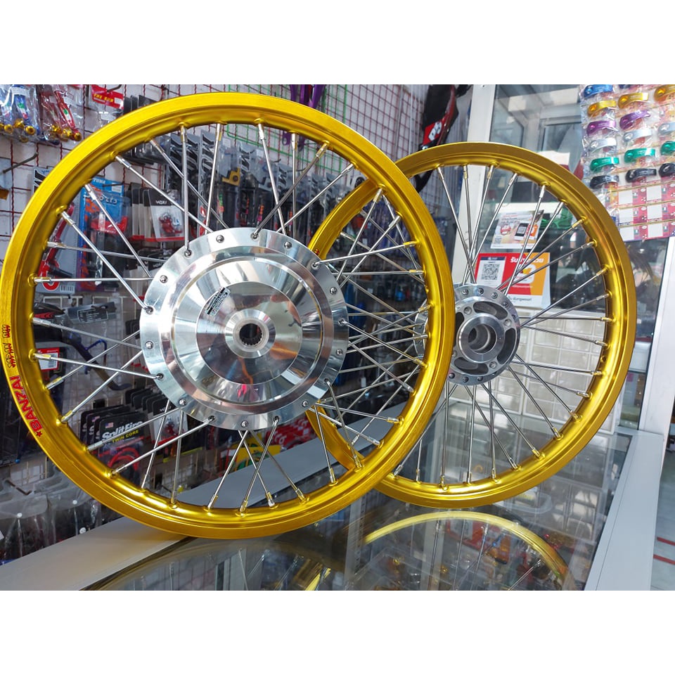 ชุดล้อYAMAHAขอบ17รถออโตเมติก ใส่ มีโอ115 มีโอ125 นูโว FINO115-125 วงล้ออลูมิเนียมเกรดดีดุมเงาพร้อมขึ้นซี่ลวดชุบงานสวย