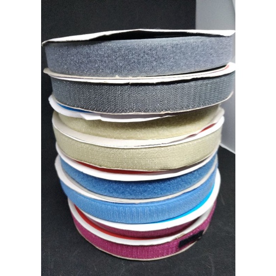 เมจิกเทป ตีนตุ๊กแก ขนาด1นิ้ว  ยกม้วนด้านนิ่ม หรือด้านหนามมี 18สี