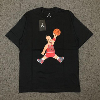 เสื้อยืดผ้าฝ้ายพิมพ์ลายNike AIR JORDAN X THE SIMPSON รองเท้าผ้าใบลําลอง คุณภาพสูง สีดํา S-4XL