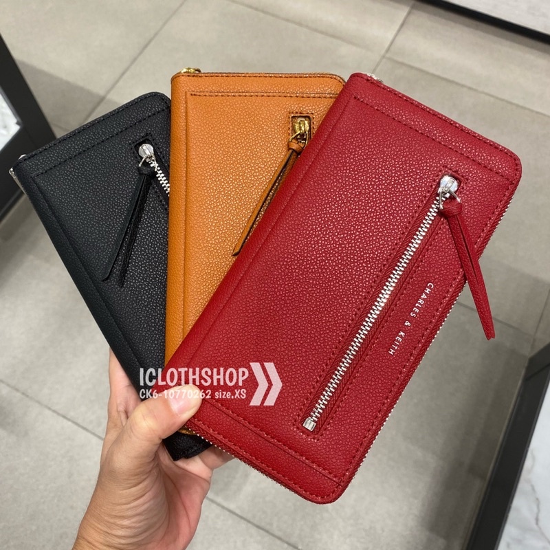 CHARLES & KEITH  CK6-10770262  กระเป๋าสตางค์ซิปรอบ รุ่น FRONT ZIP LONG WALLET.