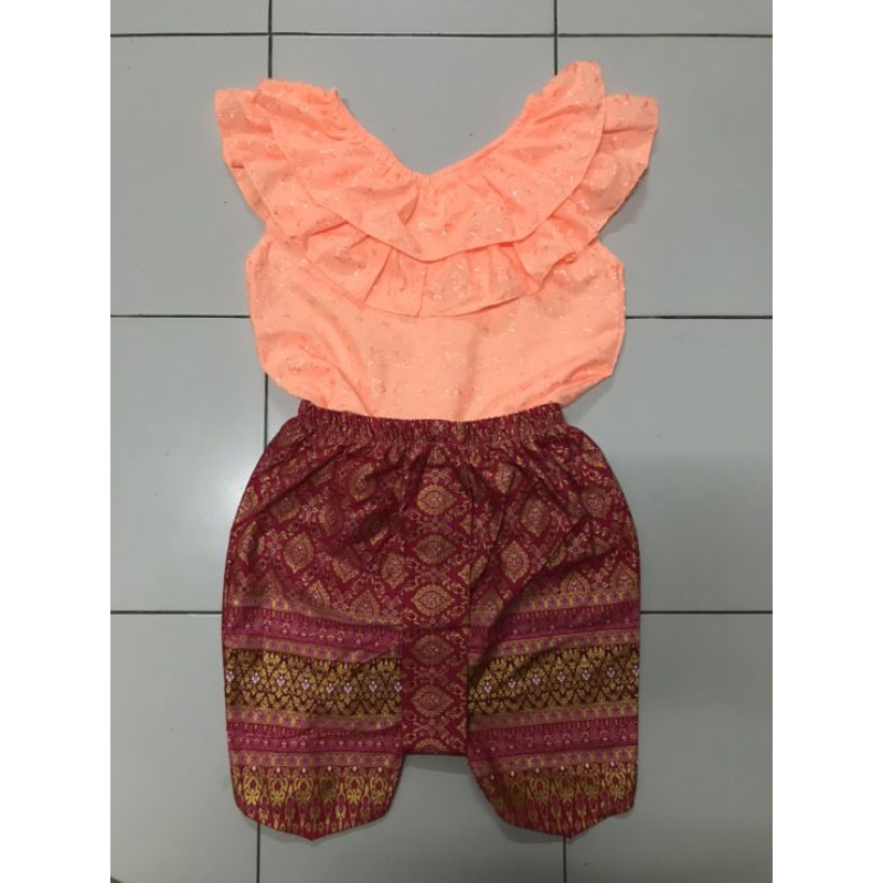 🔥🔥 Saleจ้า สินค้าขายดีสุด 🔥🔥ชุดไทยเด็กผู้หญิง รุ่นคอระบายโจงพิมพ์ทอง (ไม่รวมเข็มขัดค่ะ) - รูปที่ 4