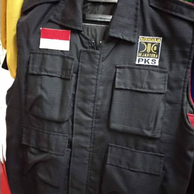 เสื้อกั๊กคอปก Pks***