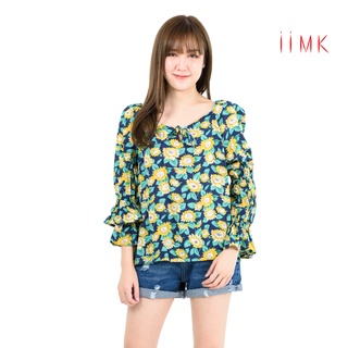 iiMK  เสื้อเบลาส์พิมพ์ลาย คอวีกว้าง แขนยาวสมอค สีน้ำเงิน WKB394