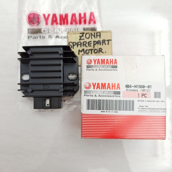 Original Yamaha NMax Xabre MX King Regulator Rectifier 4B4 H1960 01