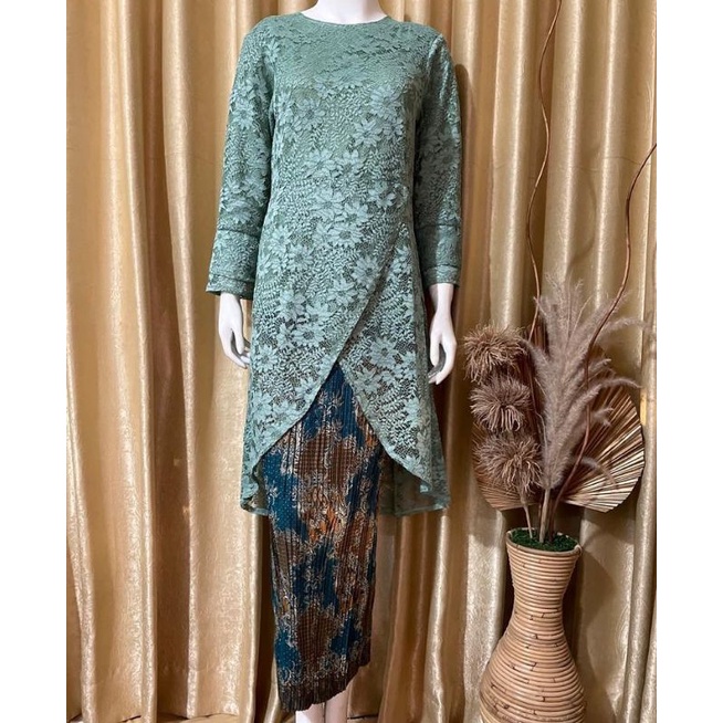 Alea Brocade Kebaya/ Jumbo Kebaya Ld130/ Party Kebaya/ Wedding Kebaya/ Luxury Kebaya/ Premium Kebaya