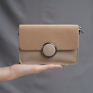 Whyte Sunday กระเป๋า รุ่น Crossbody Clutch สี SAND