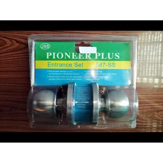 ลูกบิด ลูกบิดประตู ลูกบิดสแตนเลส ลูกบิดประตูห้องนอน ยี่ห้อ ไพโอเนียร์ พลัส PIONEER PLUS ไส้ทองเหลือง (รุ่น.587SS) by JHW