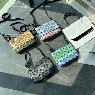 BaoBao Miyake กระเป๋าจิงโจ้สีสุดเท่ issey Miyake