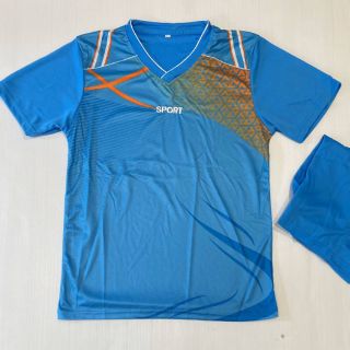 eaknoochooชุดกีฬาเด็กได้ทั้งเสื้อกางเกง ลายเลือกไม่ได้เพราะเปลี่ยนใหม่ตลอด