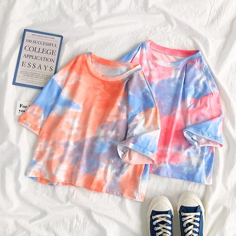 SUNDAY2020 เสื้อมัดย้อมเอวลอยเอาใจวัยรุ่น แมทช์กับขาสั้นขายาวสวยเกร๋ไม่ซ้ำใคร