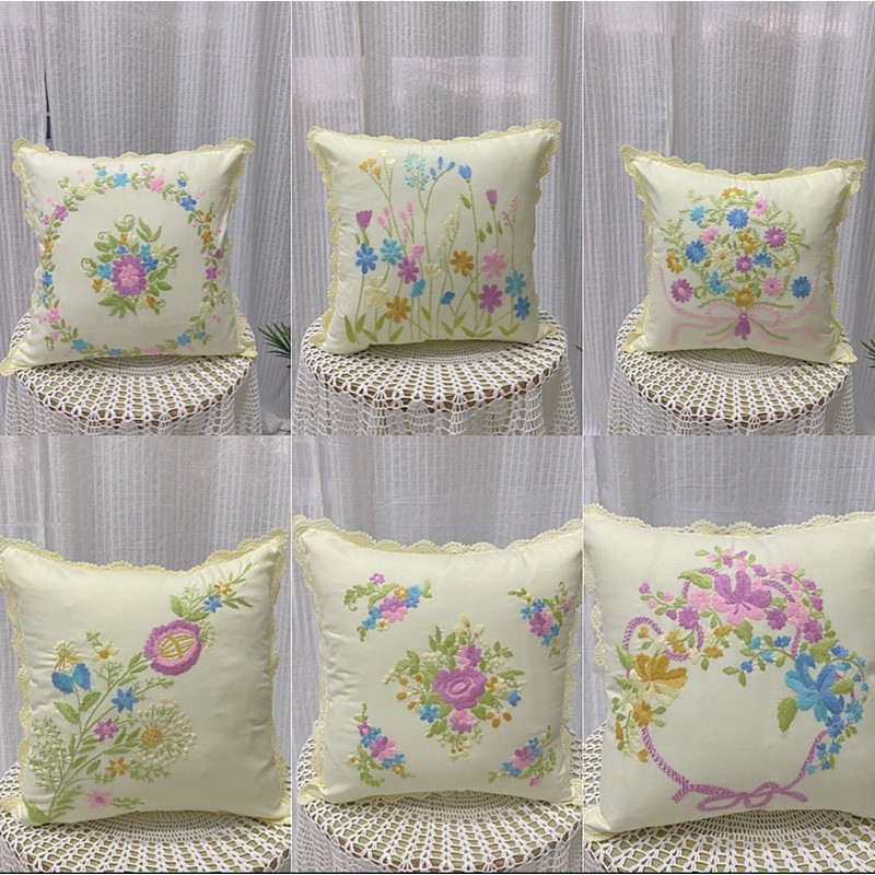 หมอนอิงแฮนเมด น่ารัก ลวดลายต่างๆปักด้วยมือ ขนาด16x16นิ้ว ถักขอบหมอนด้วยการถักโคเชต์