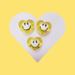 ลูกปัด smiley อคีลิคหัวใจ(3ชิ้น30บาท)