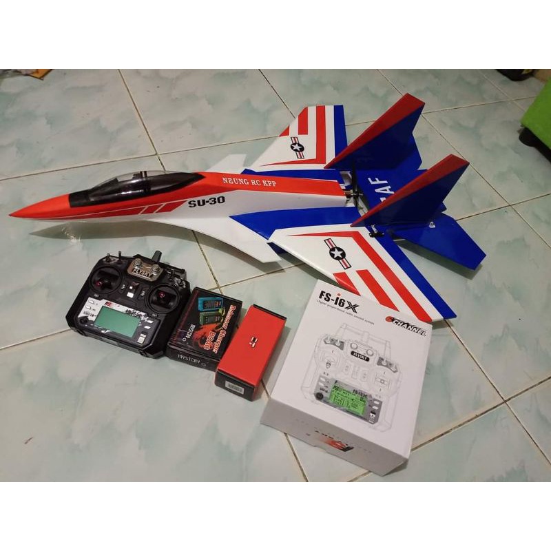 su30 ชุดพร้อมเล่นรีโมทflysky i6xทักแชทเลือกสีกับลายได้จ้า(ค่ายหนึ่งอาซี)