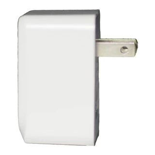 Toshino ปลั๊กแปลงขา 2USB 2.1A รุ่น PU-E Travel Adapter ไม่ลามไฟ รองรับไฟสูงถึง 2300W เต้ารับ Universal