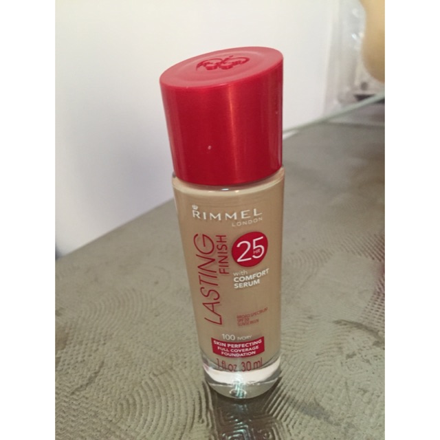 รองพื้น Rimmel Lasting Finish foundation