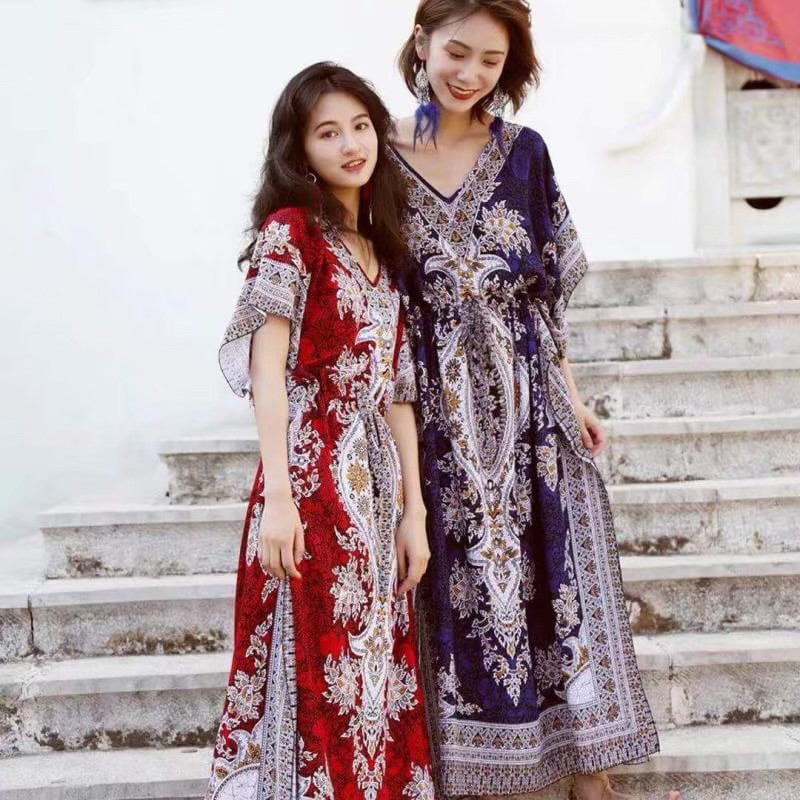 New ชุดเดรสกระโปรงยาว ผ่าข้าง สไตล์โบฮีเมียน สีสันสดใส มี2สีให้เลือก เนื้อผ้าเบา ใส่สบาย