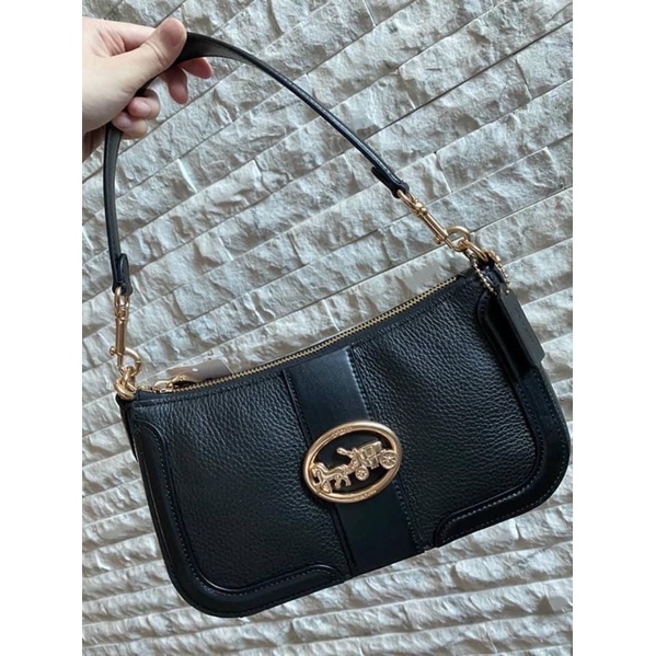 พร้อมส่ง แท้ 🇺🇸💯% New Coach GEORGIE BAGUETTE (COACH 5500) IM/BLACK