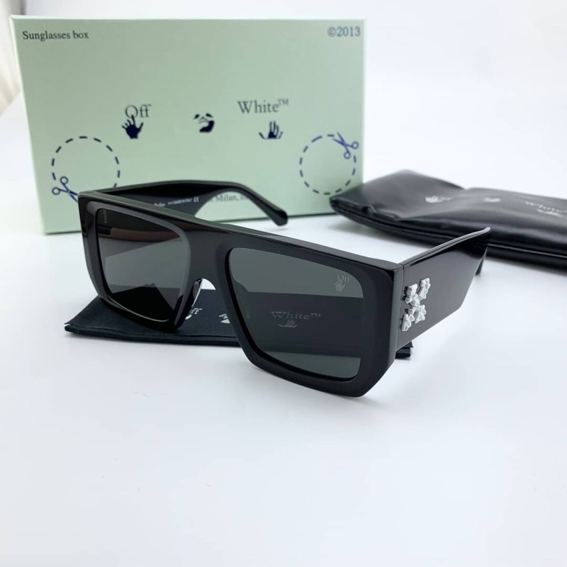 Off-white Sunglasses