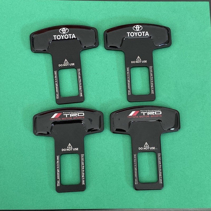 หัวเสียบเข็มขัดนิรภัย รถ Toyota ที่เสียบเบลทหลอก TRD ราคาต่อคู่ มี 2 ชิ้น