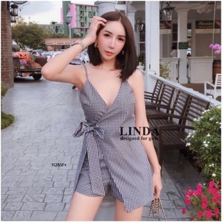 ฺ11285 จั้มสูทสายเดี่ยวลายสก็อตป้ายหน้า One-shoulder jumpsuit, plaid pattern, front label