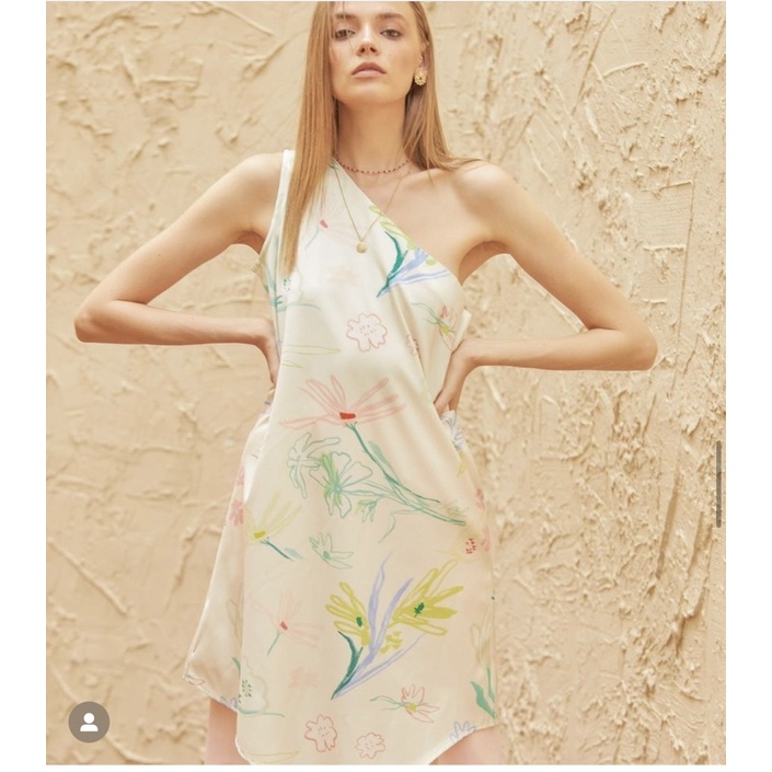 เดรส hofstore x givememuseam