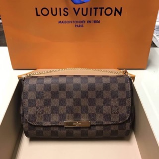 กระเป๋า LV damier Eva clutch กระเป๋าคลัช ใบเล็กเหมาะทั้งถือ ทั้งสะพาย เกรดHi-end1:1 รูปถ่ายงานขายจริงค่ะ