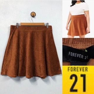 กระโปรง f21 สีแดงเข้มสวยมาก เอว28-36 สดฟรี-48,50 ยาว17