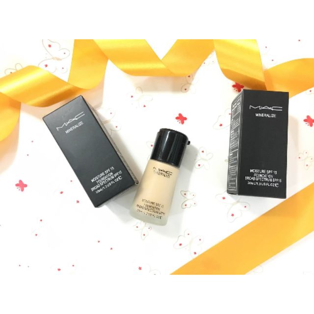 รองพื้นMAC moisture spf15 foundation