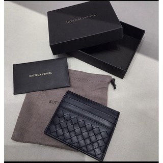 bottega veneta card caseมี7ช่อง หน้า3ช่องหลัง3ช่องตรงกลาง1ช่อง