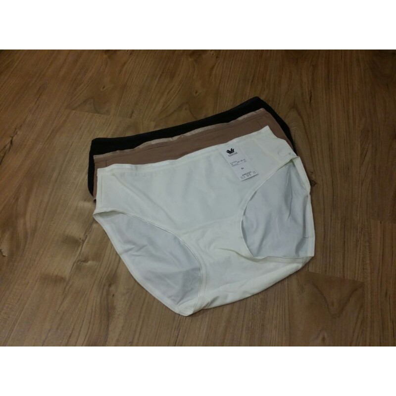 Wacoal Half Panty กางเกงในรูปแบบครึ่งตัว WU3590, WQ6M16 Size EL