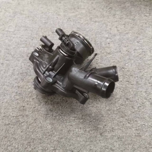 OEM M/B W204 1.8 THERMOSTAT ASSY W/SWITCH