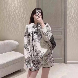 #พร้อมส่ง ชุดฮู้ด  ดิออร์ ลายเสือสีขาว     อก 32-42 ฮู้ด แขนยาวลายเสือ        เอว 25-41