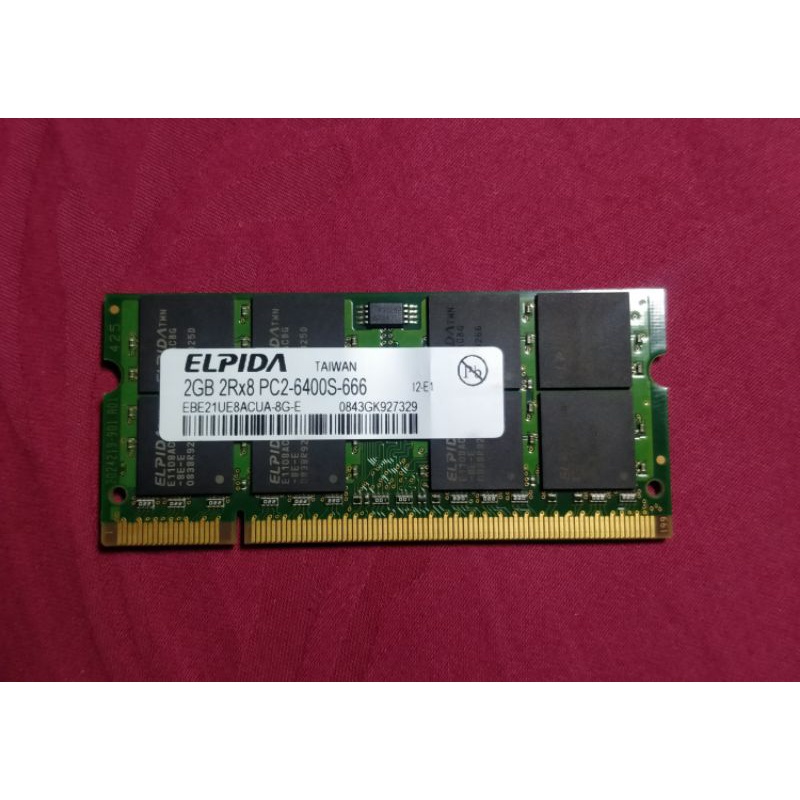 ELPIDA 2GB 2Rx8 PC2-6400S-666 Notebook DDR2