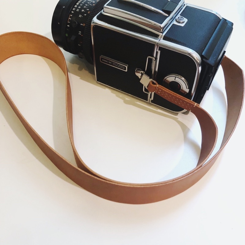 สายคล้องกล้อง Hasselblad - custom made