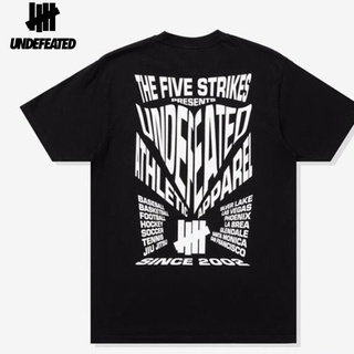 [S-5XL] Undefeated เสื้อยืดลําลอง ผ้าฝ้าย แขนสั้น พิมพ์ลายห้าบาร์ ทรงหลวม สําหรับผู้ชาย และผู้หญิง