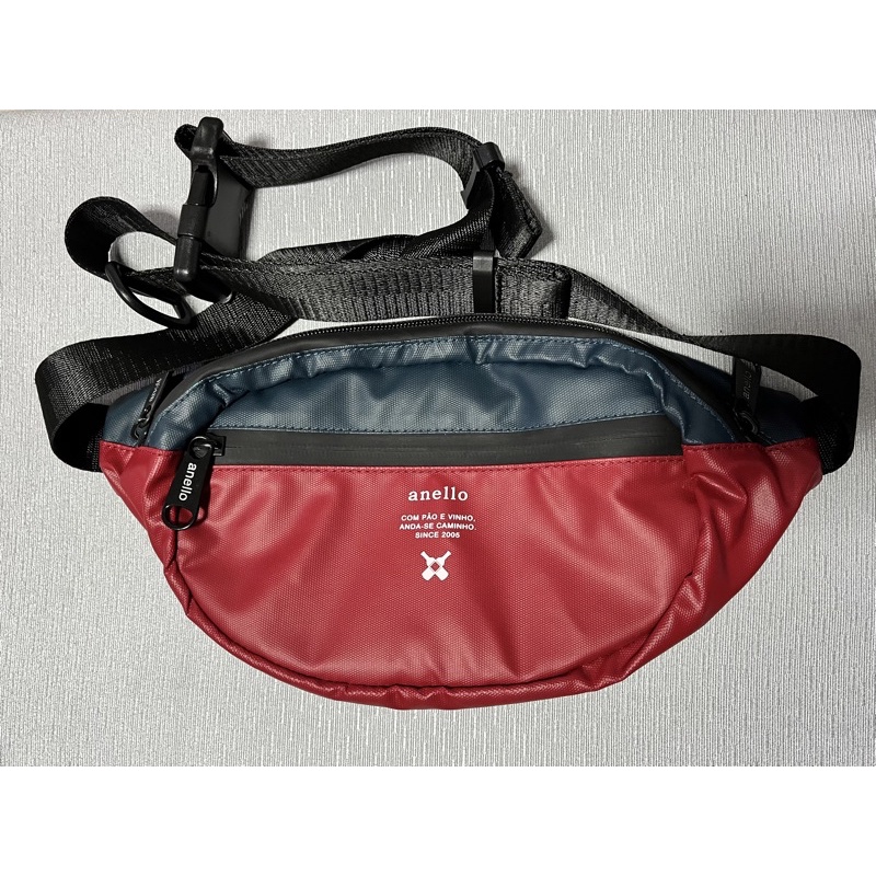 กระเป๋าคาดอกกันน้ำ anello แท้ใหม่มาก