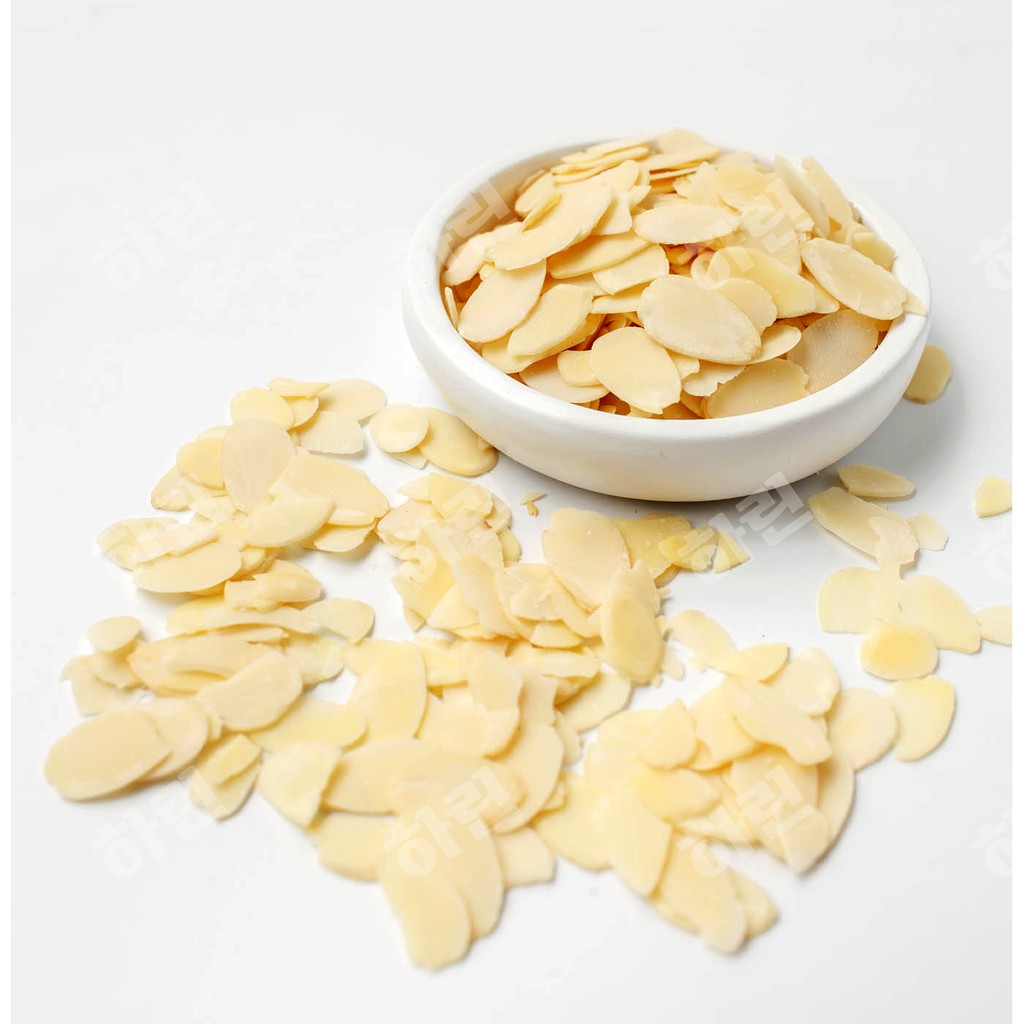 (แบ่งขาย) อัลมอนด์ สไลซ์ 500กรัม / Blanched Sliced Almond 500g
