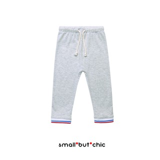 กางเกงขายาวสีเทา ปลายริบขาวน้ำเงินแดง_small but chic