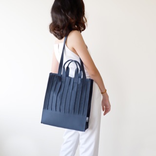 Pleat tote - Navy (กระเป๋าผ้าสีกรมท่า)