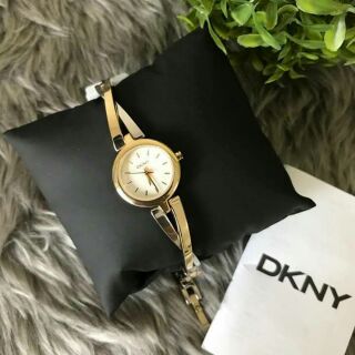 DKNY มี 1 เรือน