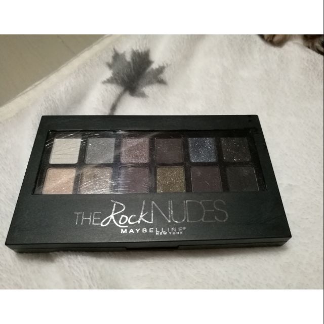 อายแชโดว์ Maybelline The Rock Nude Palette (ส่งต่อค่ะ)