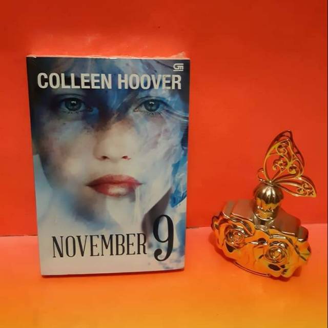 Hover 9 (ซีล) By คอลลีน Hover 9 พฤศจิกายน