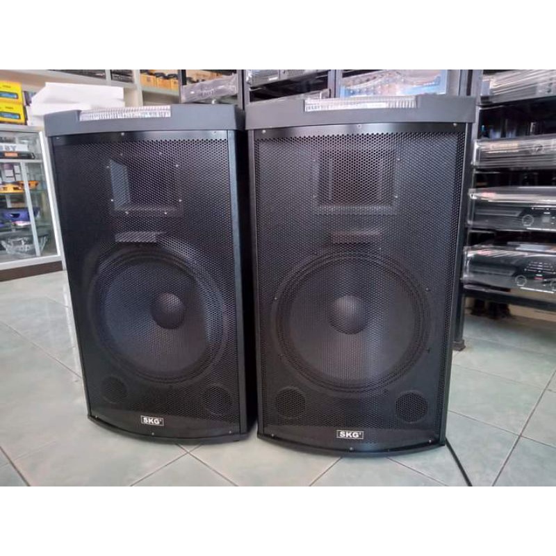 ตู้ลำโพง 15" มีขยายในตัว #แบรนด์ SKG