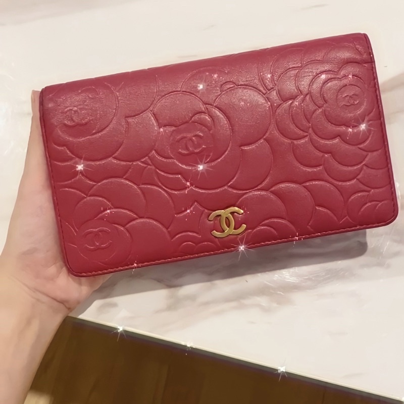 chanel wallet holo 18